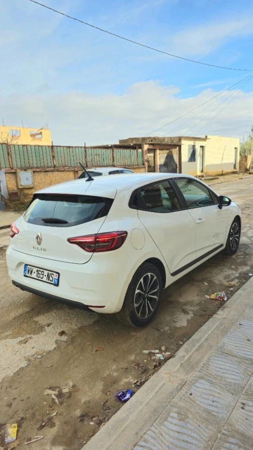 Renault Clio 5  2023 Evolution