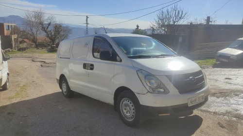 Hyundai H1 2011 Tolé