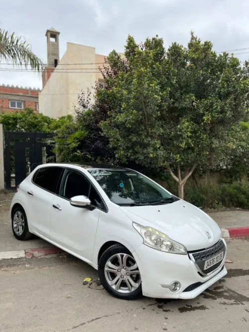 Peugeot 208 2013 Allure