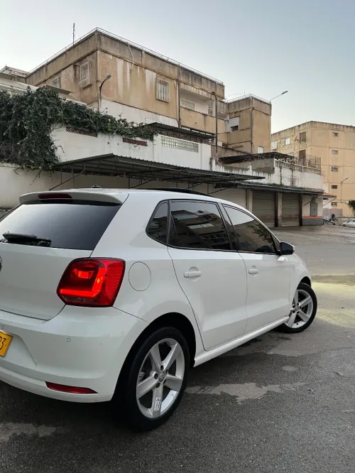 Volkswagen Polo 2016 La Carat