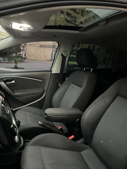 Volkswagen Polo 2016 La Carat