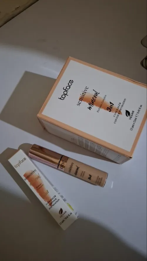 Fond de teint anti cerné top face a