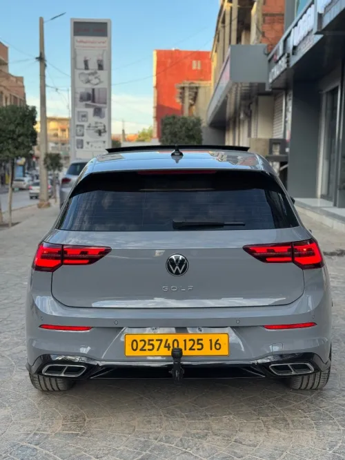 Volkswagen Golf 8 2025 R-Line