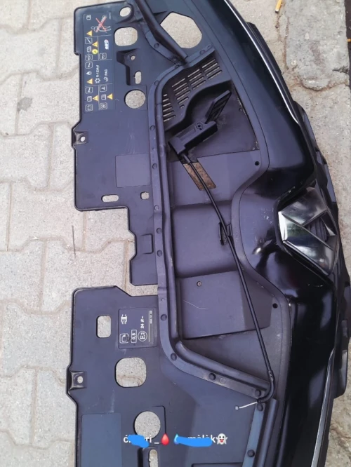 Calandre clio 4