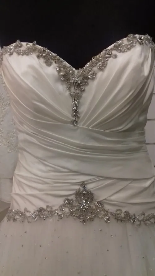 Lots de robes de mariées 