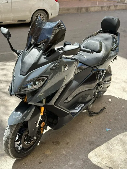 Tmax YAMAHA 