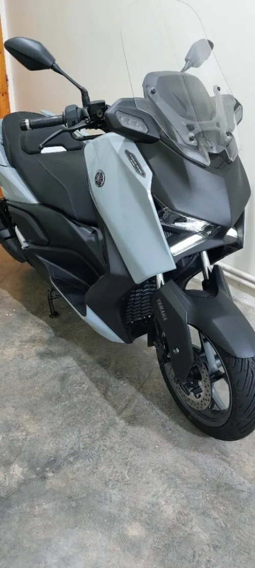 Yamaha Xmax tech max 2025