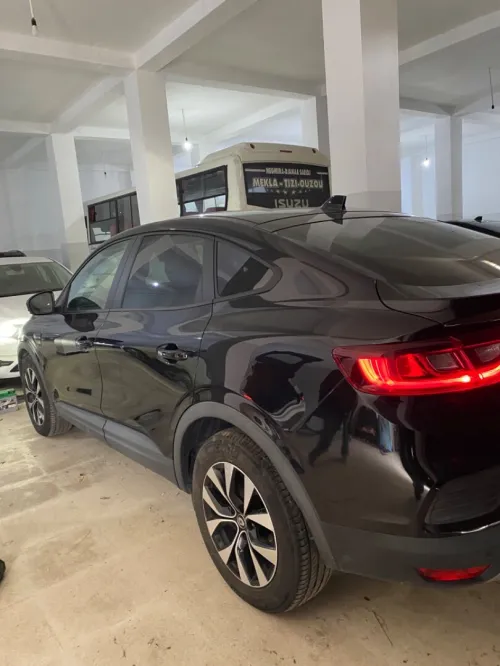 Renault Arkana 2024 E-tech Engeered