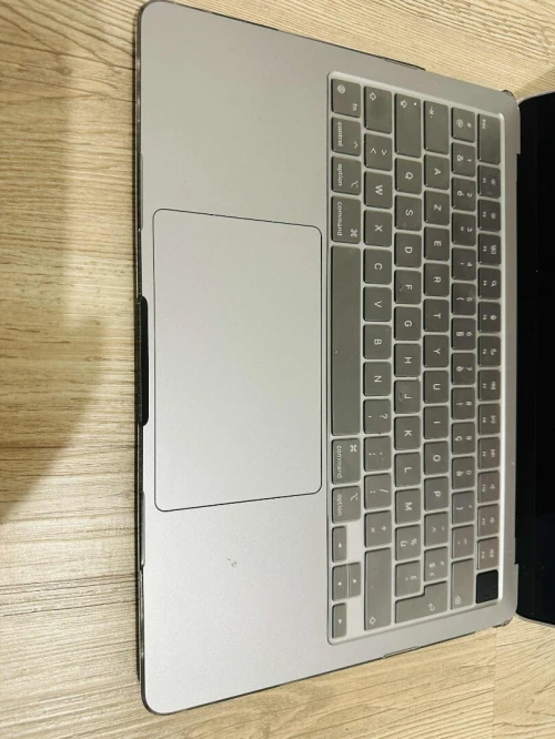 Vent MAC-book AIR M2