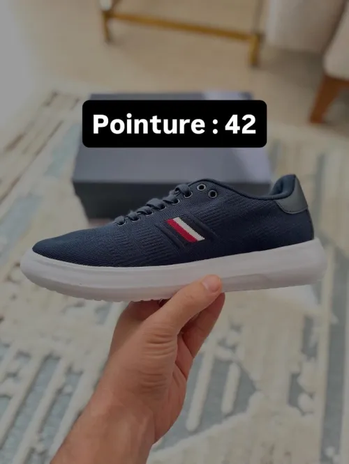 Tommy Hilfiger P42