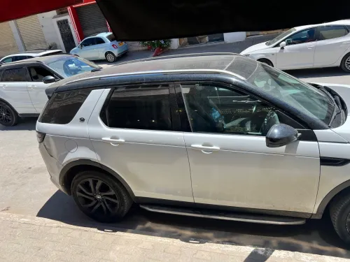 Land Rover Discovery 2015 7 places