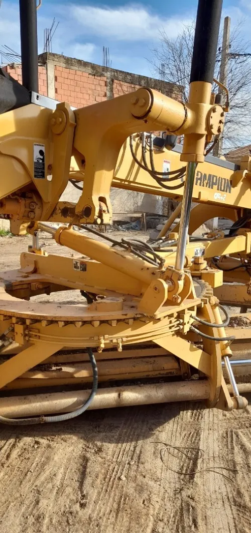 نيفلاز Niveleuse Champion 720A VHP series VI 