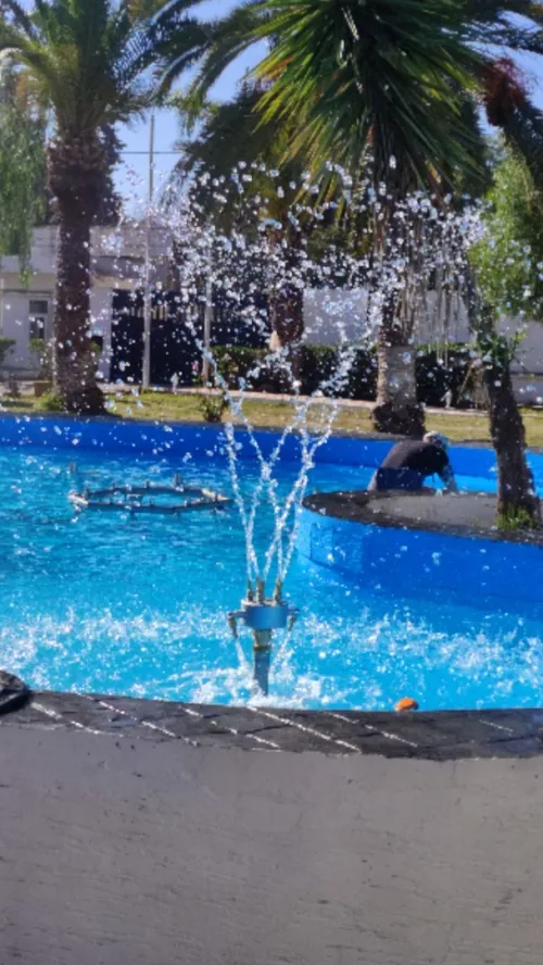 Fontaine et jet deau 