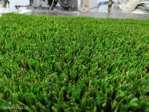 Vente machine de fabrication gazon artificiel et tapis caniche