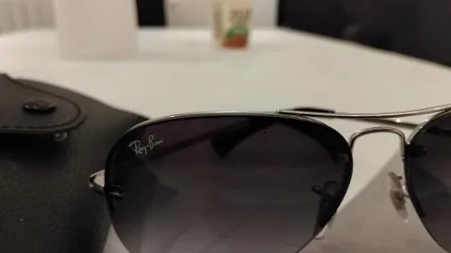 Ray Ban gris argenté monture poli argent