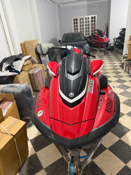 Jet ski