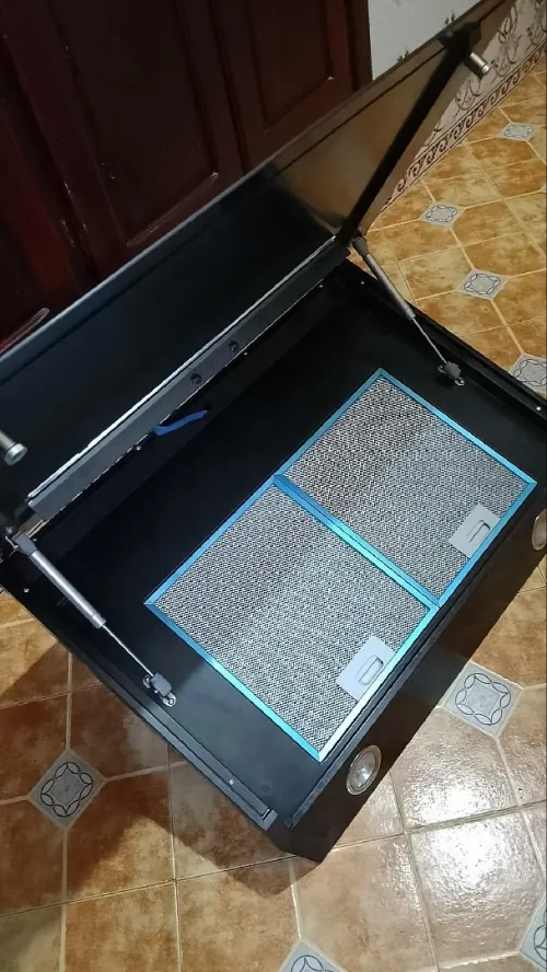 Hotte condor 90 cm fabriqué en Pologne toute neuve jamais utilisé