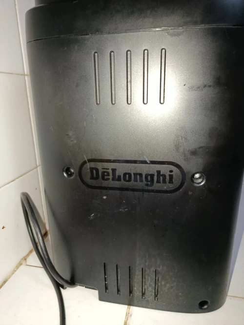 Cafitiére Delonghi Magnifica evoDe'Longhi Magnifica Evo, Cappucino avec Broyeur