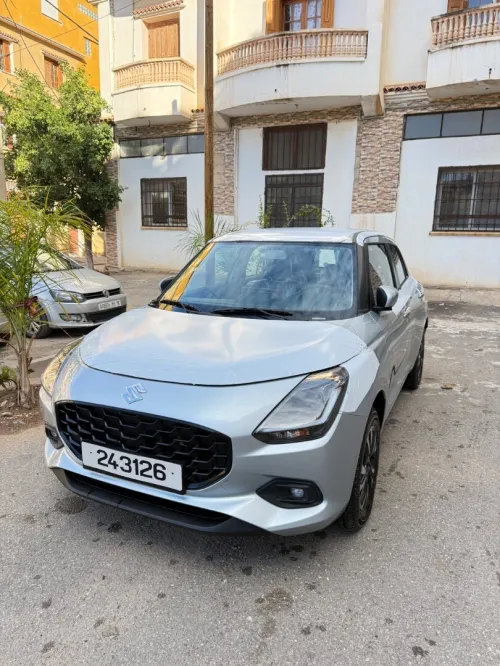 Suzuki Swift 2025 GLX