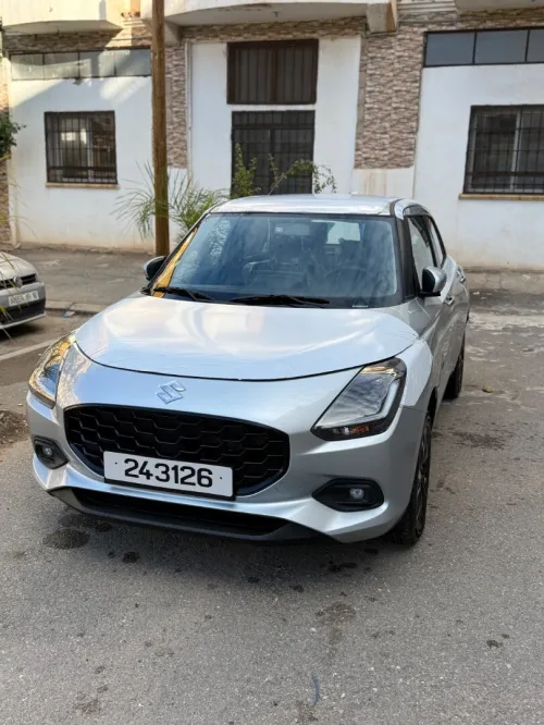 Suzuki Swift 2025 GLX