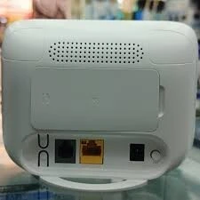 Modem Routeur 4G LTE TCL HH40L1 - Wi-Fi 300 Mbps - Tous Opérateurs (Neuf)