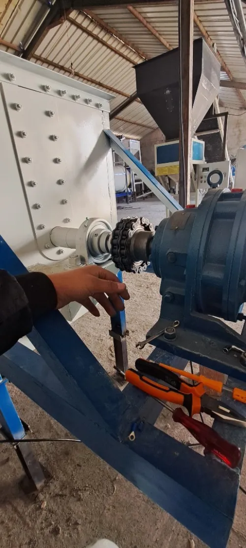 Maintenance et réparation et installation tous les types machines industrielles 