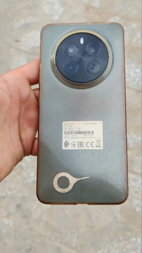 Realme Realme12