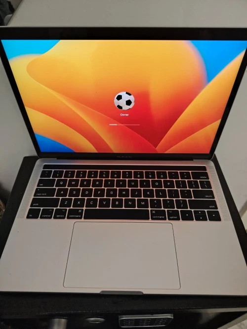 Macbook pro touchbar 2018 ramené des usa cycle de charge 40