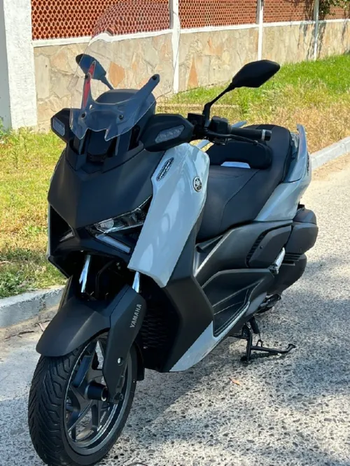 Yamaha Xmax 2025