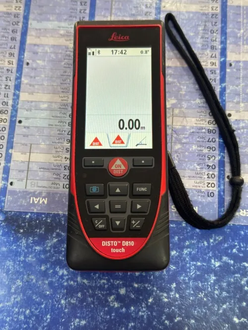 LEICA DISTO D810 touch 