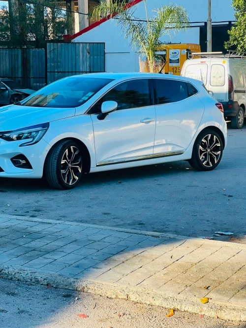 Renault Clio 4 2021 Clio 5 finition limite