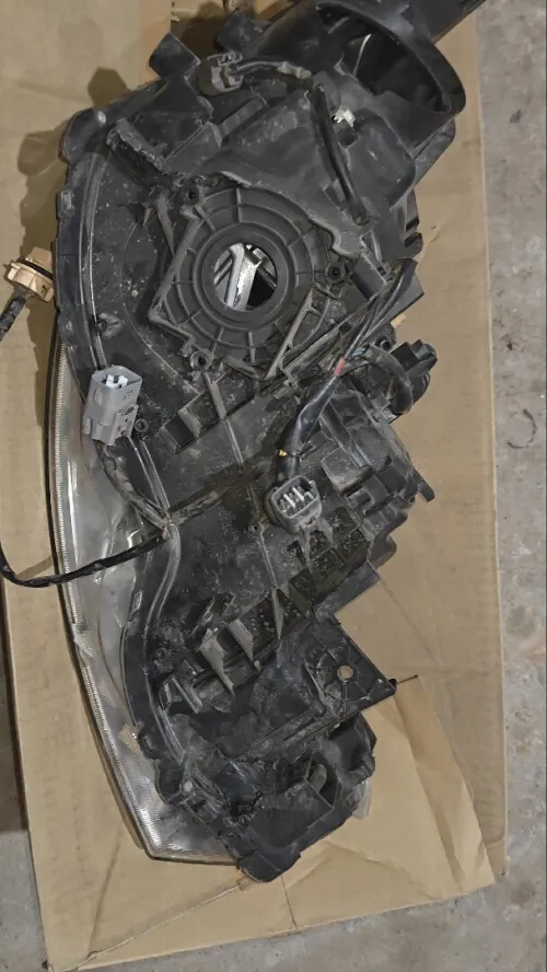 Phares 4008 Peugeot