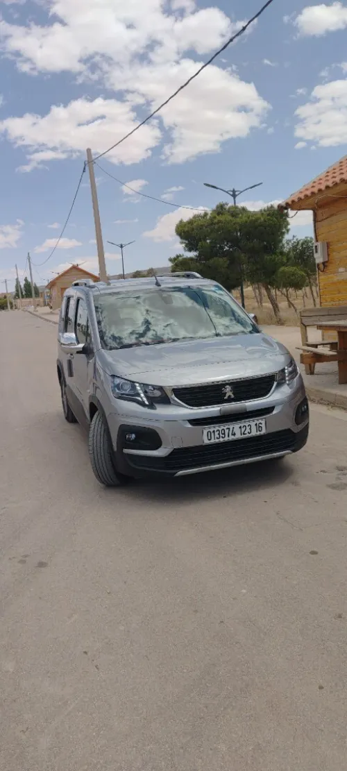 Peugeot Rifter 2023 Allure