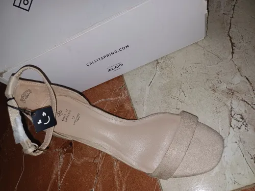 Vente sandales de marque Aldo originale, pointure 38