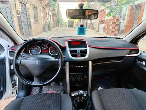 Peugeot 207 2012 