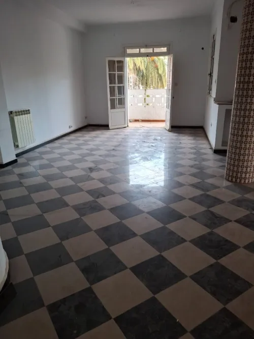 Location Appartement Niveau de villa F5 Alger Baba hassen