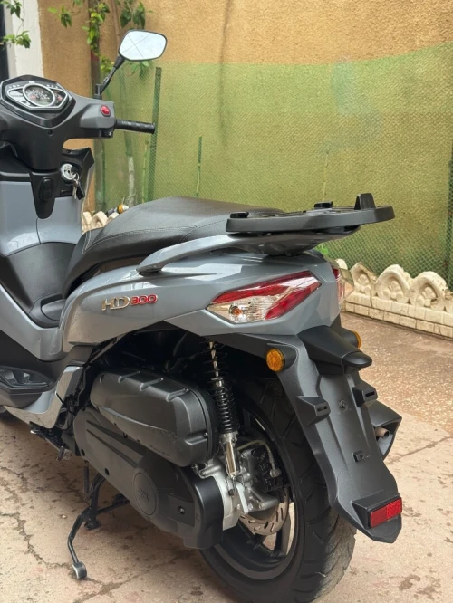 ´ Sym HD300 2025