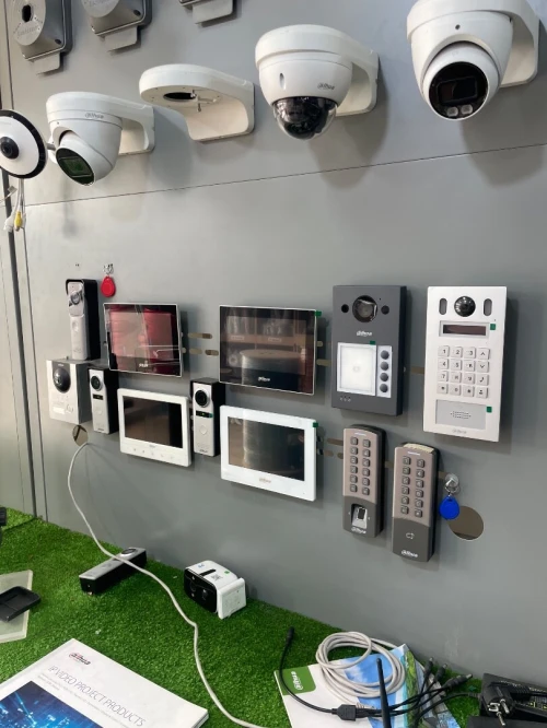 Montage vidéophone et interphone marhba bikom