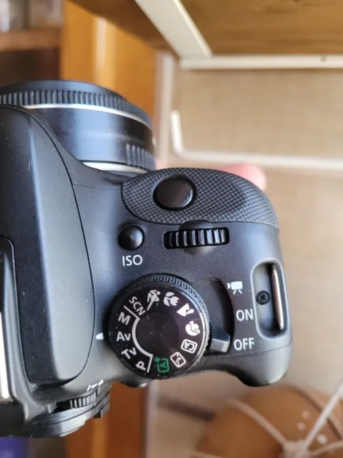Canon 100D