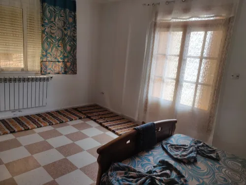 Location vacances Niveau De Villa F2 Alger Birkhadem