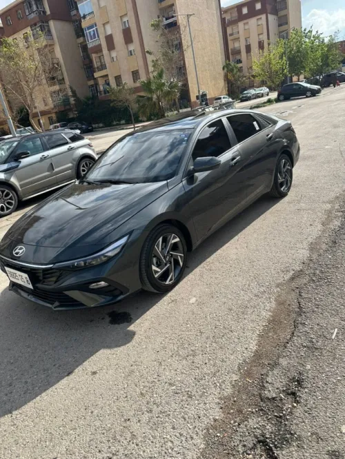 Hyundai Elantra 2025 full option