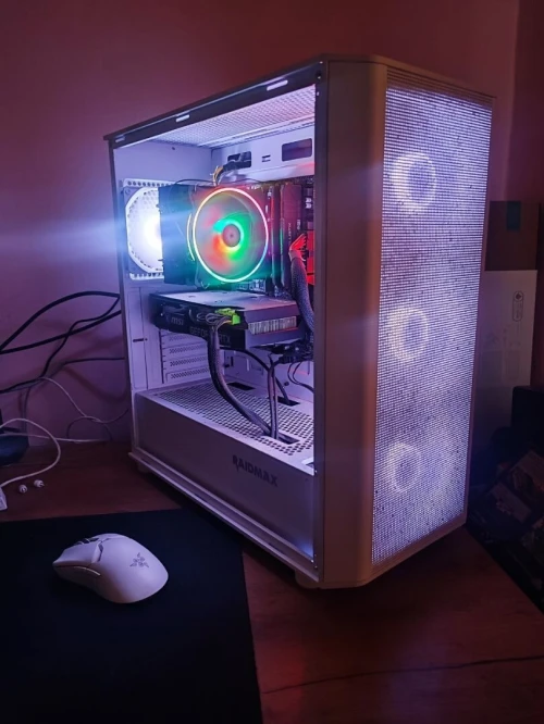 PC GAMER Ryzen 5 5700x + RTX 3070