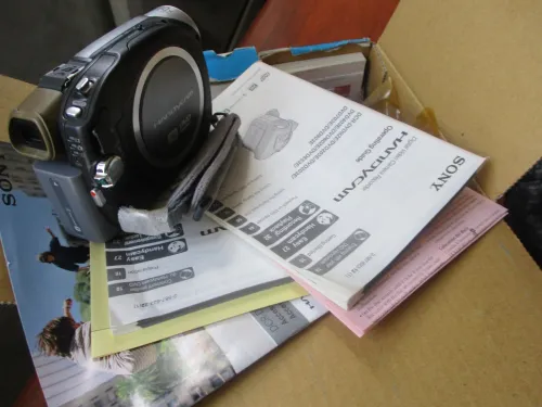 je vend caméscope de marque SONY très bon état