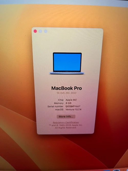 Macbook pro 2022 M2 8gb 512gb touchbar