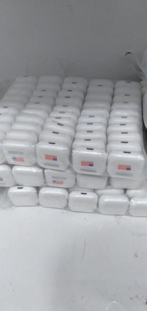 Airpods 4 en gros/Jamla (avec la garantie/super qualité))