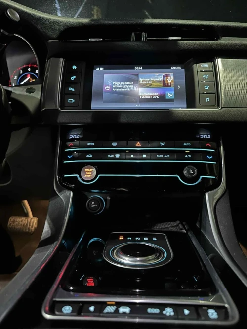 Jaguar XF 2019 25T