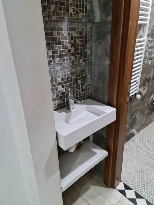 Vasque inclinées sur mesure à Corian DuPont (usa)