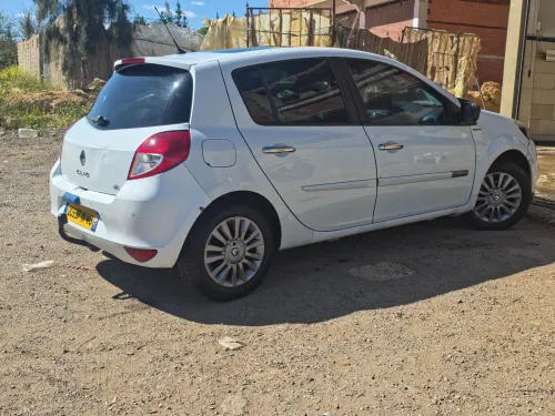 Renault Clio 3 2011 Night and Day