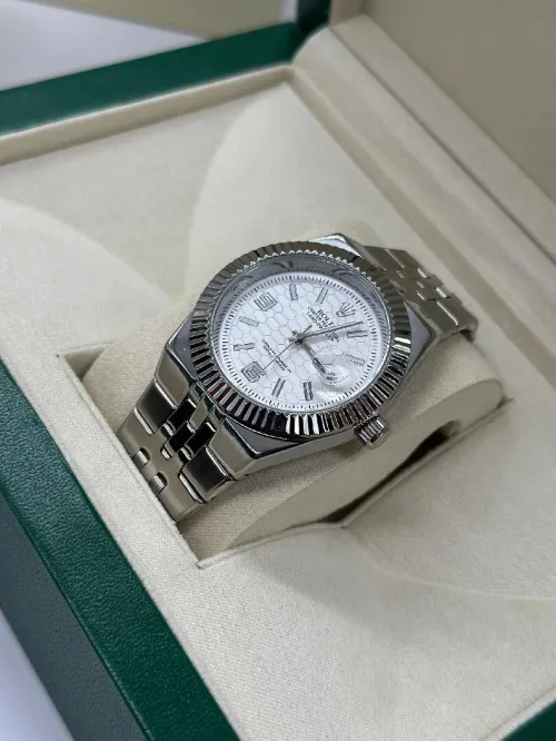 LAND-DWELLER ROlEX