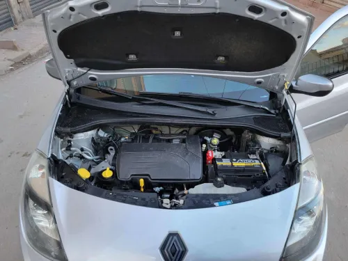 Renault Clio 3 2012 Night and Day